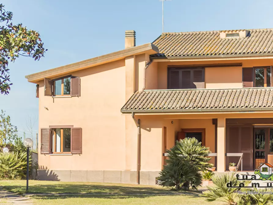 Immagine 1 di Casa indipendente in vendita  in Via Romana a Canale Monterano