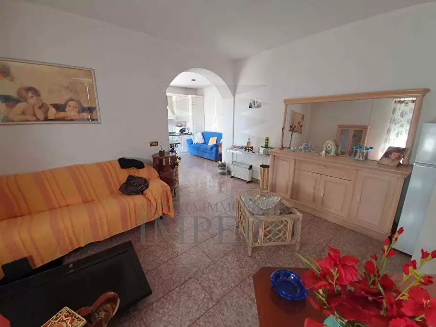 Immagine 1 di Appartamento in vendita  in Via Cavour a Ventimiglia