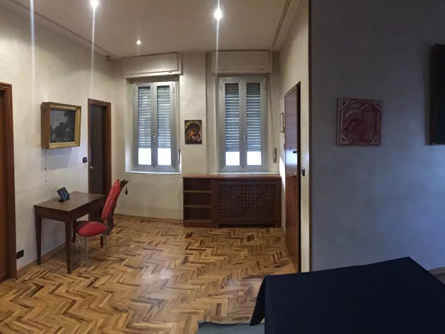 Immagine 1 di Casa indipendente in vendita  in Via Cuneo a Nichelino