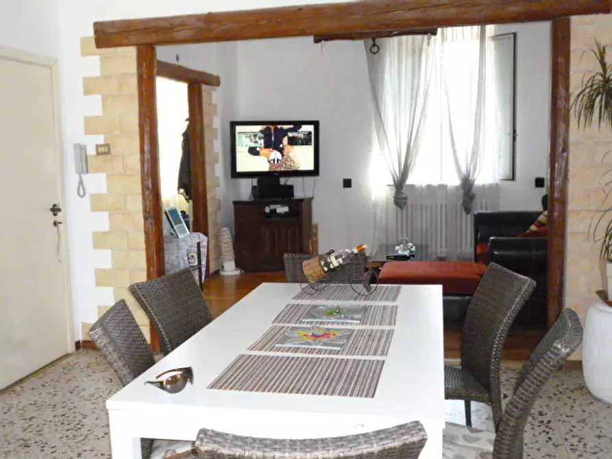 Immagine 1 di Appartamento in vendita  a Chiaravalle