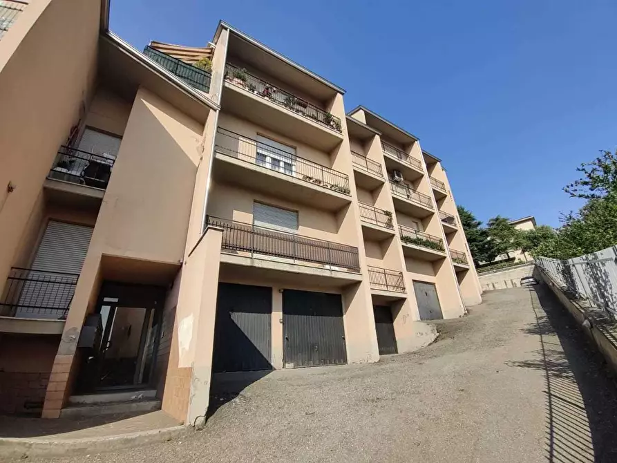 Immagine 1 di Appartamento in vendita  a Medesano