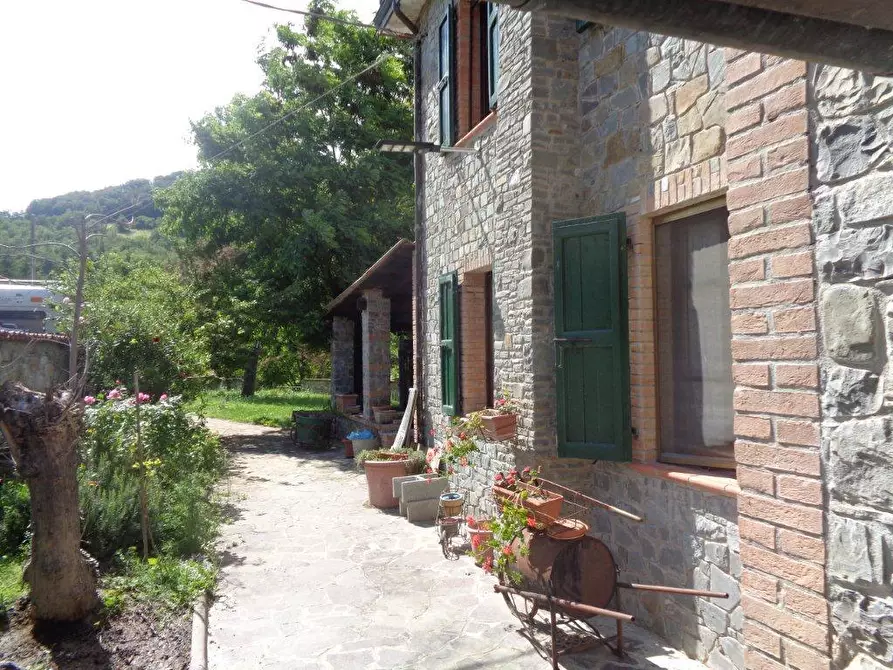 Immagine 1 di Casa indipendente in vendita  a Fornovo Di Taro