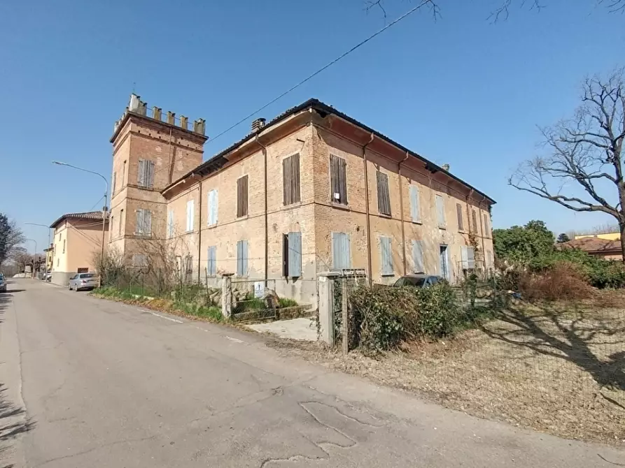 Immagine 1 di Rustico / casale in vendita  a Modena