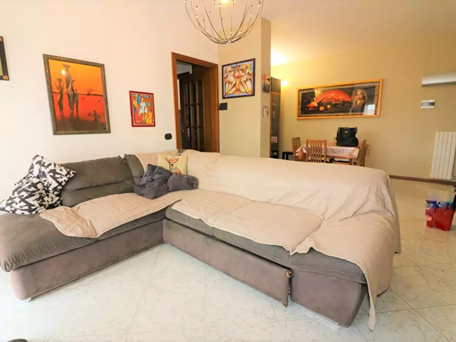 Immagine 1 di Appartamento in vendita  in STRADA MONTANARA a Parma