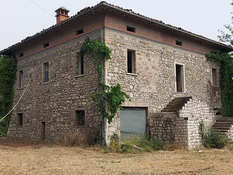Immagine 1 di Rustico / casale in vendita  in Via Tuderte a Fratta Todina