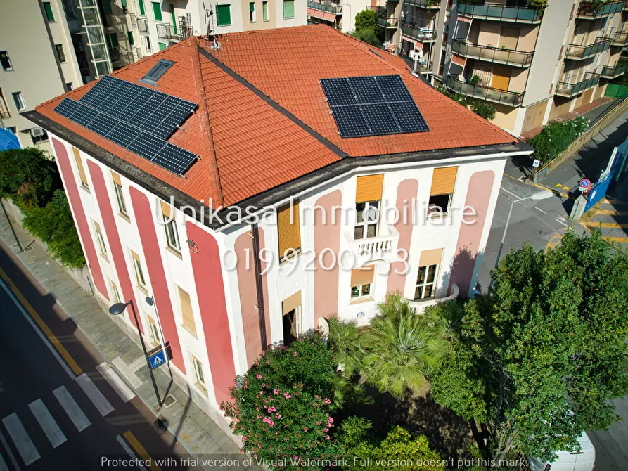 Immagine 1 di Casa indipendente in vendita  in via nizza a Savona