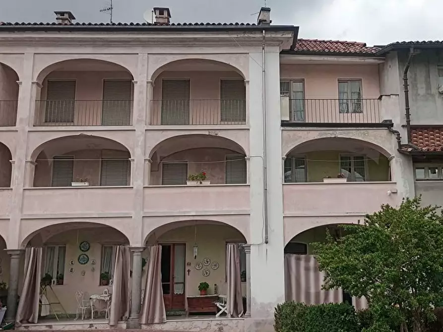 Immagine 1 di Villa in vendita  in Strada Barazzetto Vandorno a Biella
