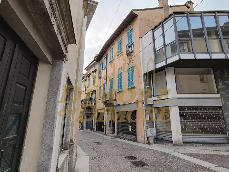 Immagine 1 di Appartamento in vendita  in Via Felice Cavallotti a Omegna
