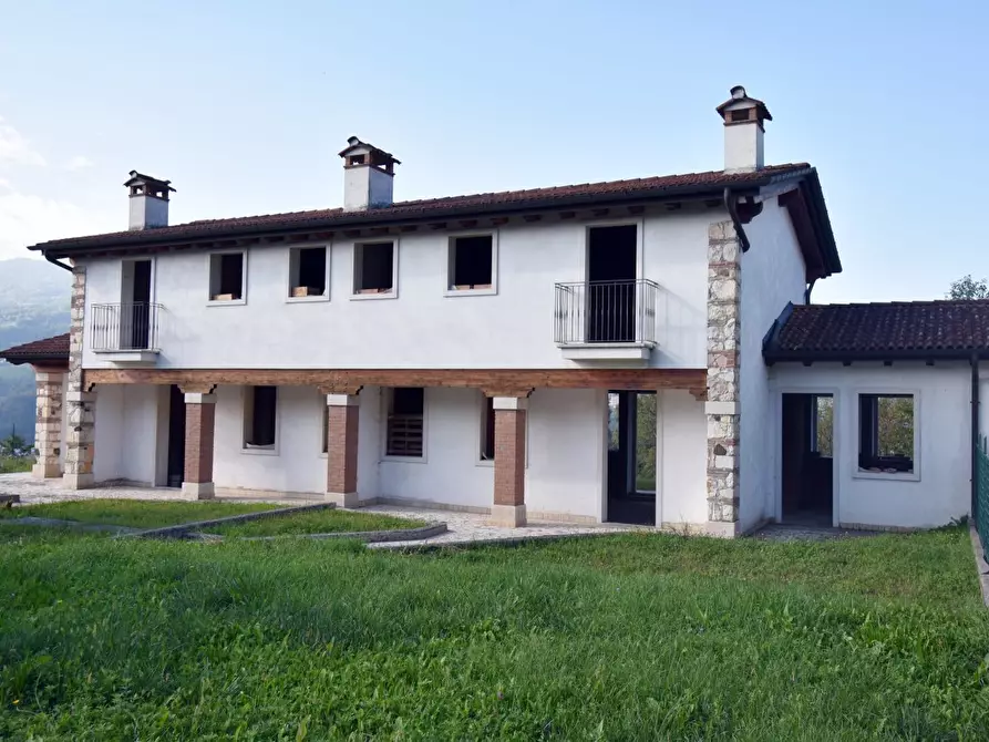 Immagine 1 di Casa indipendente in vendita  in VIA TRIESTE a Chiampo