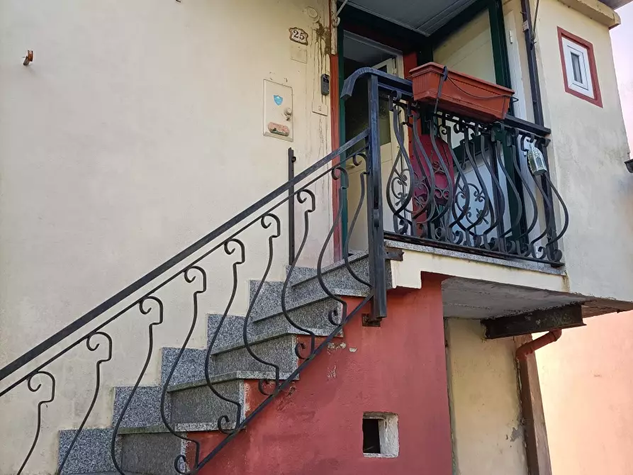 Immagine 1 di Appartamento in vendita  in via Vilamezzana a Davagna