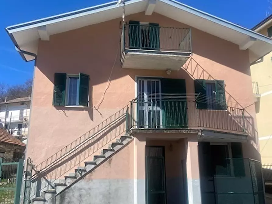 Immagine 1 di Casa indipendente in vendita  in via Ventarola a Rovegno