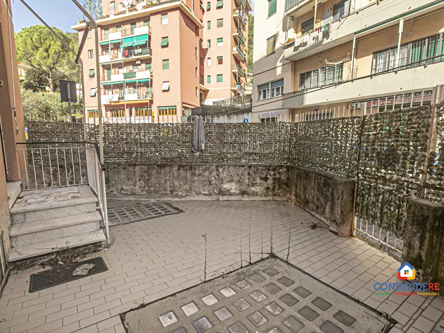 Immagine 1 di Appartamento in vendita  in Via Struppa a Genova