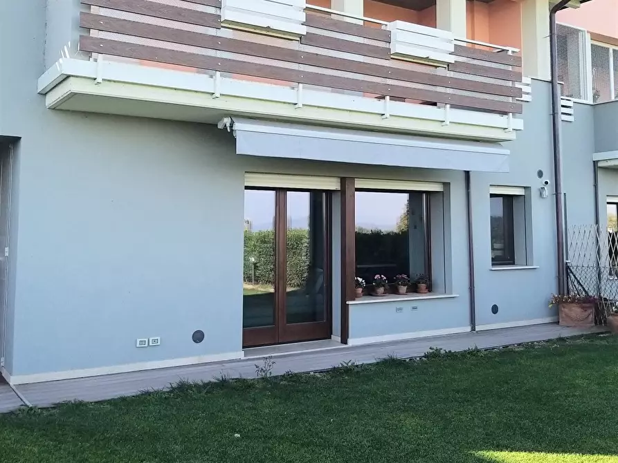 Immagine 1 di Appartamento in vendita  in Via Enrico Fermi a Castiglione Del Lago