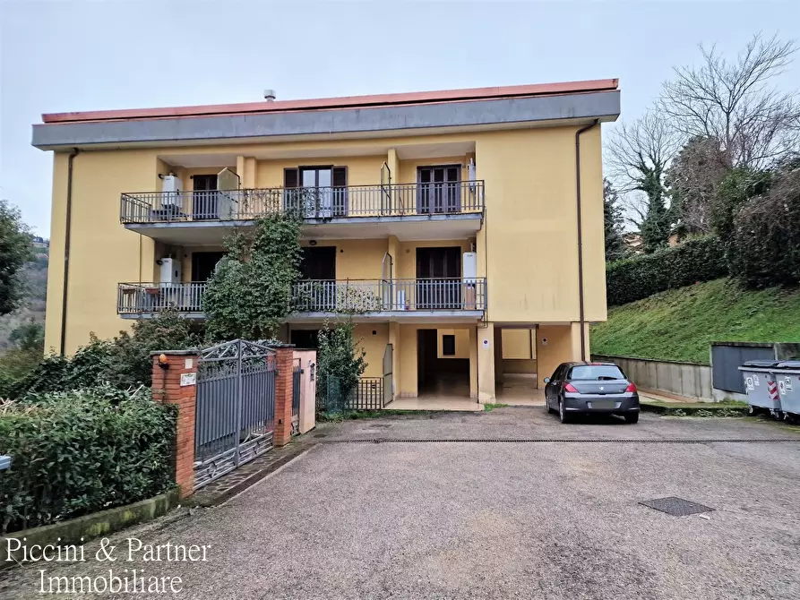 Immagine 1 di Appartamento in vendita  in Via dello Scesone a Perugia