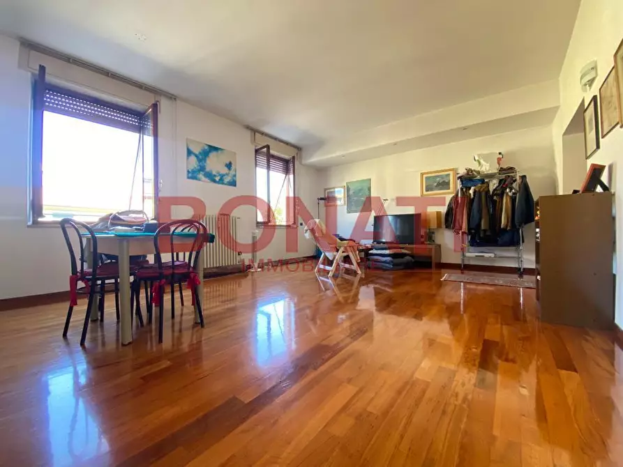 Immagine 1 di Appartamento in vendita  a La Spezia
