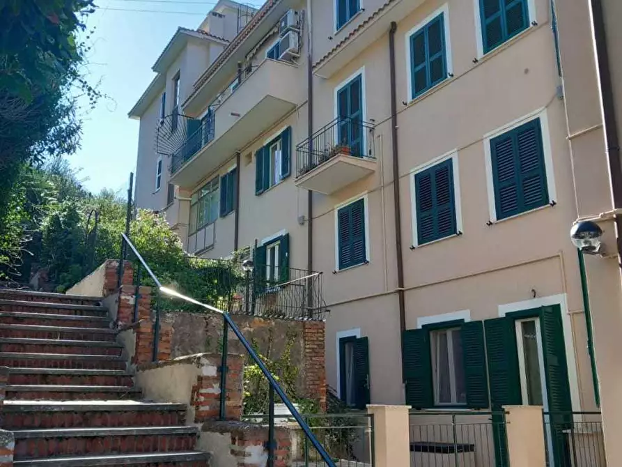 Immagine 1 di Appartamento in vendita  in Via Nazionale Tiburtina a Tivoli
