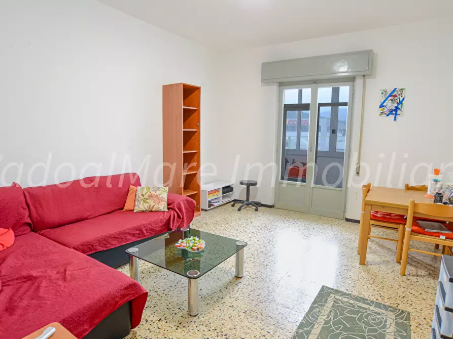Immagine 1 di Appartamento in vendita  in Via Ugo Foscolo a Mioglia