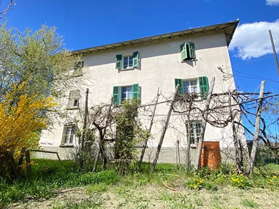 Immagine 1 di Casa indipendente in vendita  in Via Battaglia a Mioglia