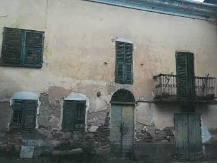 Immagine 1 di Villa in vendita  in Regione Crosio a Bistagno