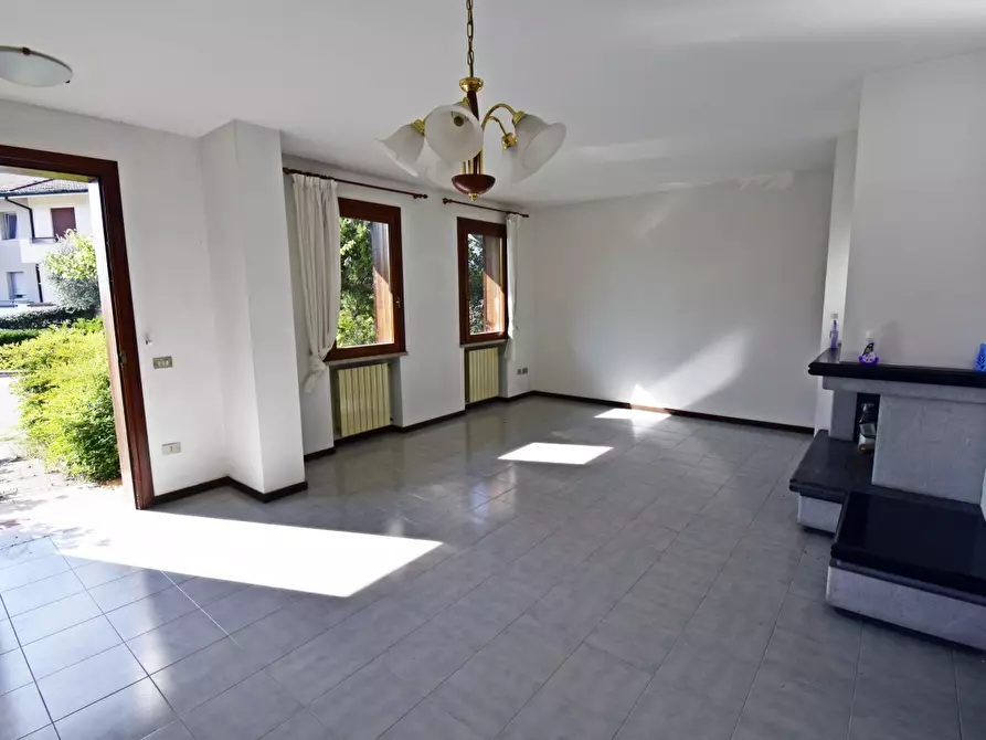 Immagine 1 di Villa in vendita  a Arzignano
