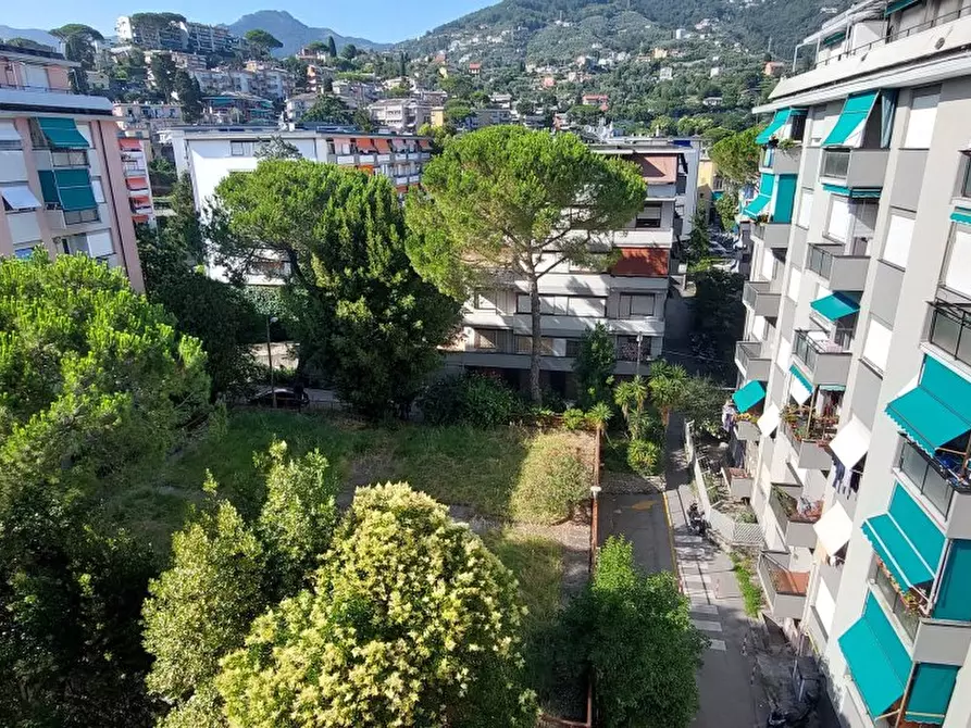 Immagine 1 di Appartamento in vendita  in Via Fratelli Bandiera a Rapallo