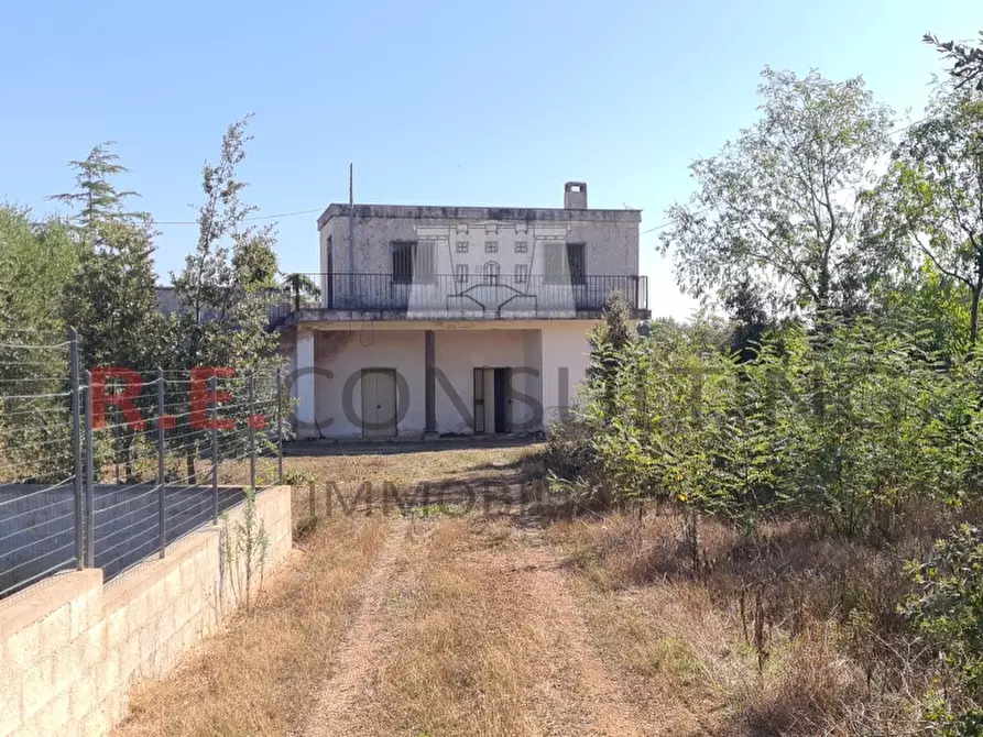 Immagine 1 di Villa in vendita  in SP49 a Martina Franca