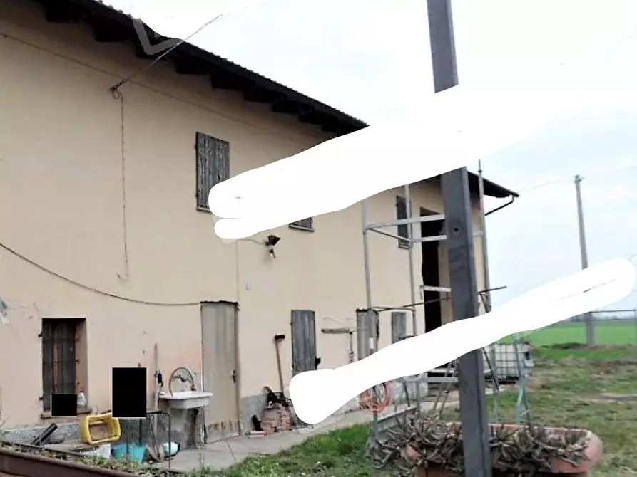 Immagine 1 di Villa in vendita  in Via Ogliana a Alessandria