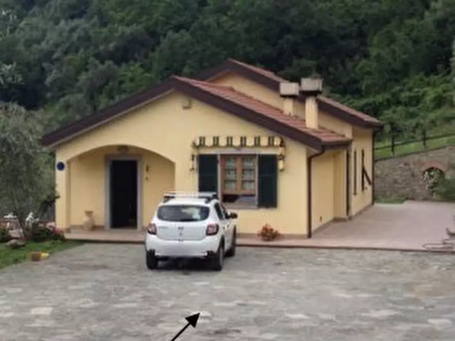 Immagine 1 di Villa in vendita  in Via Antonio Giuseppe Nerero a Coreglia Ligure