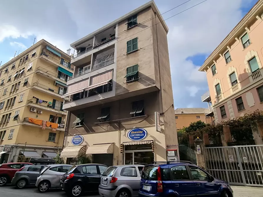 Immagine 1 di Appartamento in vendita  in Via Tortosa a Genova