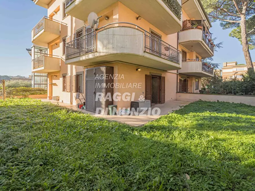 Immagine 1 di Appartamento in vendita  in Piazza Vittime del Fascismo a Grottaferrata