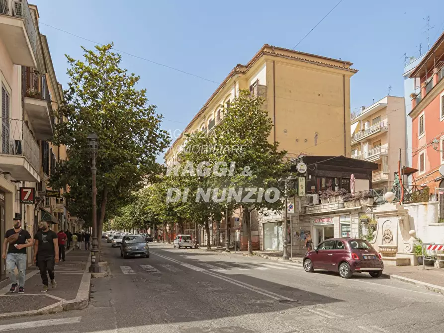 Immagine 1 di Appartamento in vendita  in Corso Giacomo Matteotti a Albano Laziale