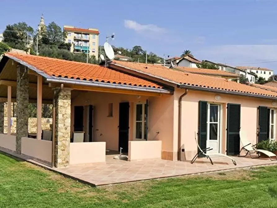 Immagine 1 di Villa in vendita  in via Briffi a Balestrino