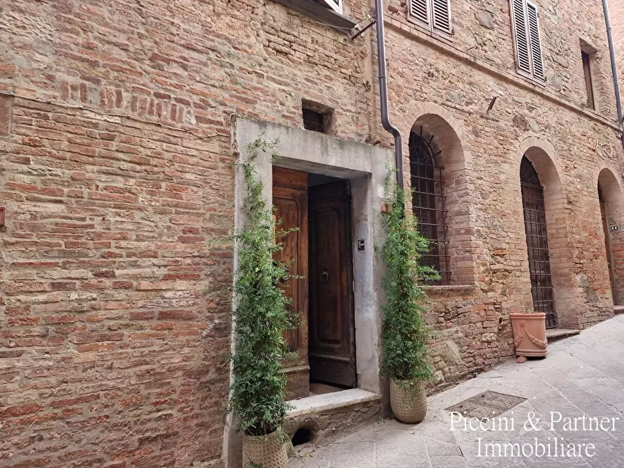 Immagine 1 di Appartamento in vendita  in Via Camillo Benso Conte di Cavour a Torrita Di Siena
