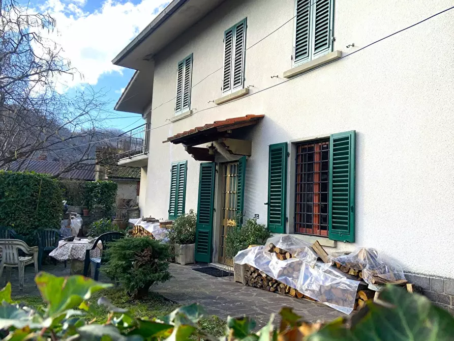 Immagine 1 di Casa indipendente in vendita  in Via Bolognese Nord a Vernio