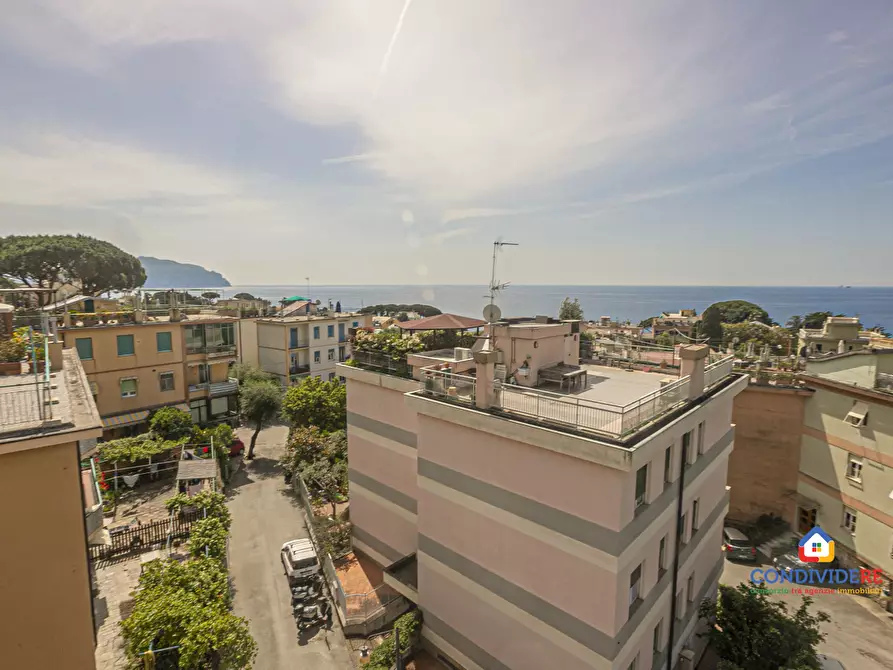 Immagine 1 di Appartamento in vendita  in Via Capolungo a Genova