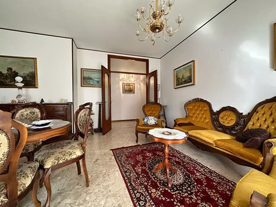 Immagine 1 di Appartamento in vendita  a Fiorenzuola D'arda