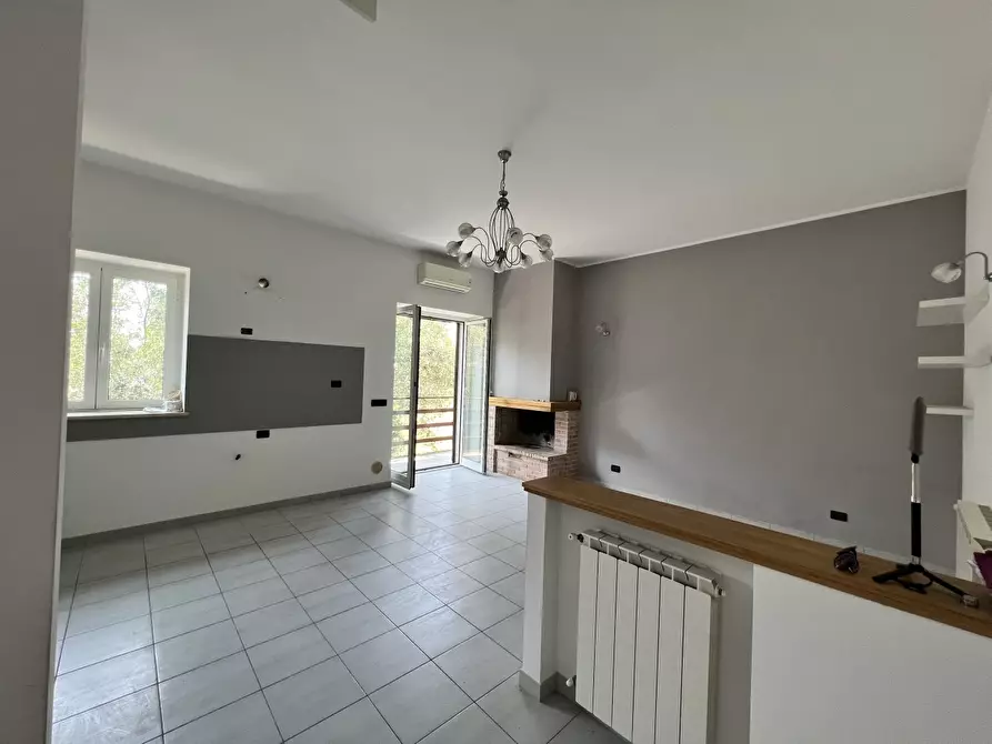 Immagine 1 di Appartamento in vendita  in Via Vittorio Alfieri a Morlupo