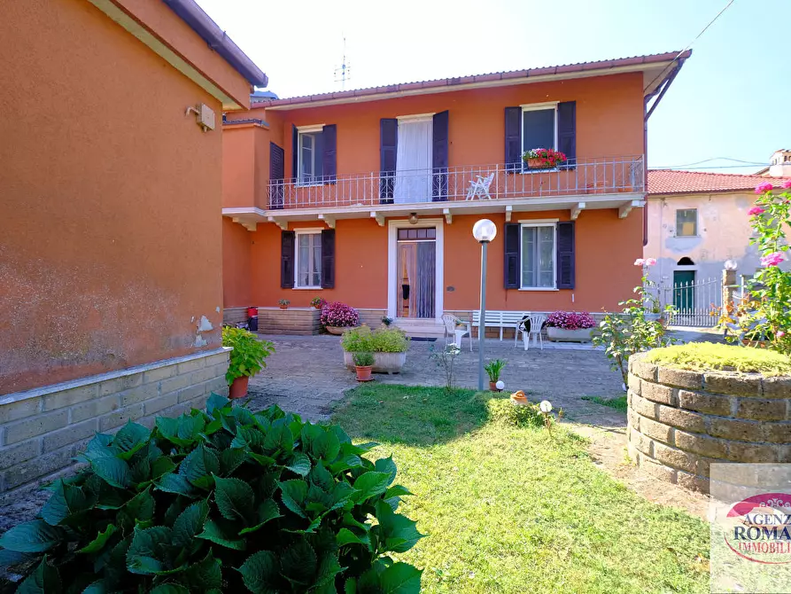 Immagine 1 di Villa in vendita  a Giusvalla