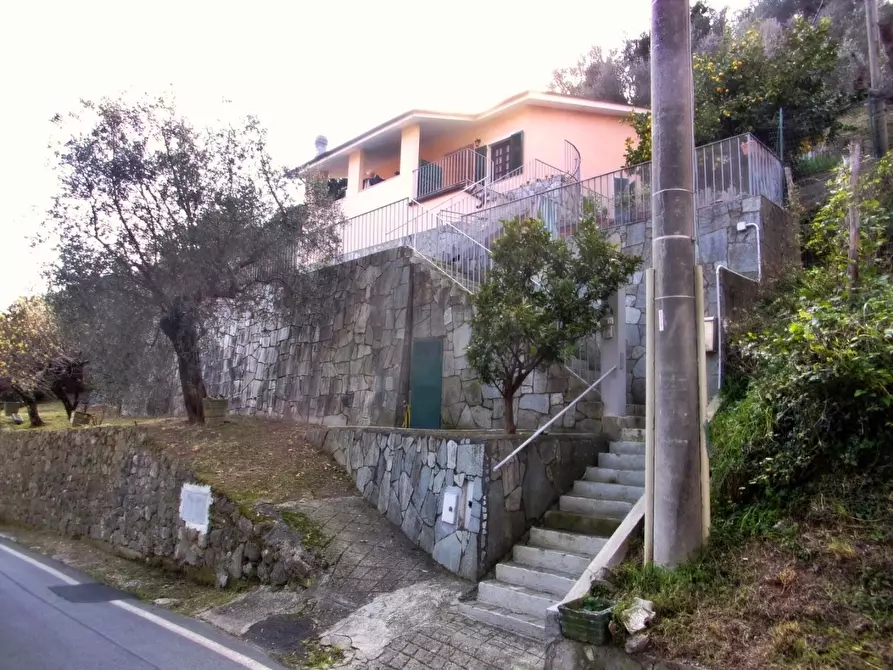 Immagine 1 di Villa in vendita  in Via Fossato a Levanto