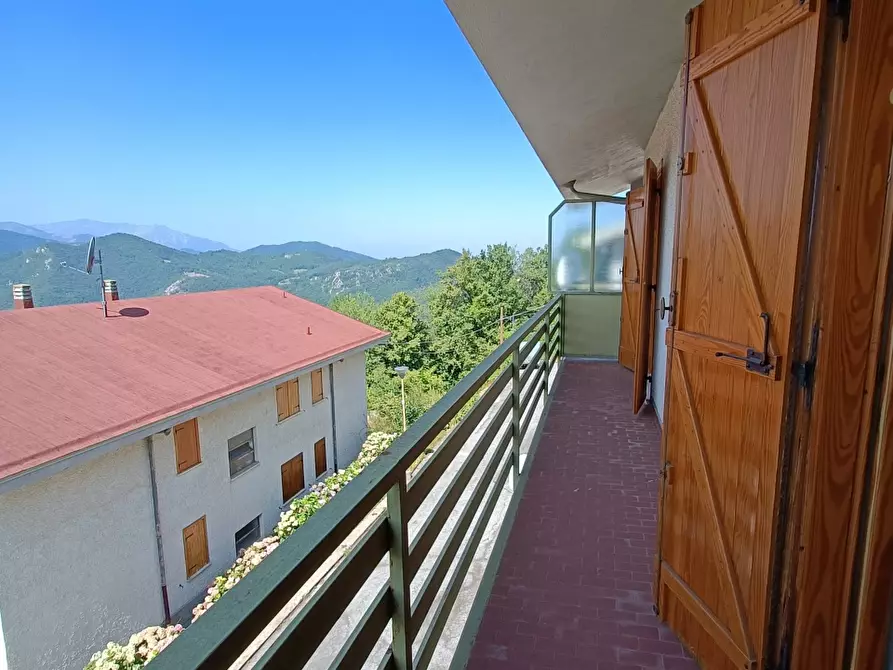 Immagine 1 di Appartamento in vendita  in Salita San Salnatore a Briaglia