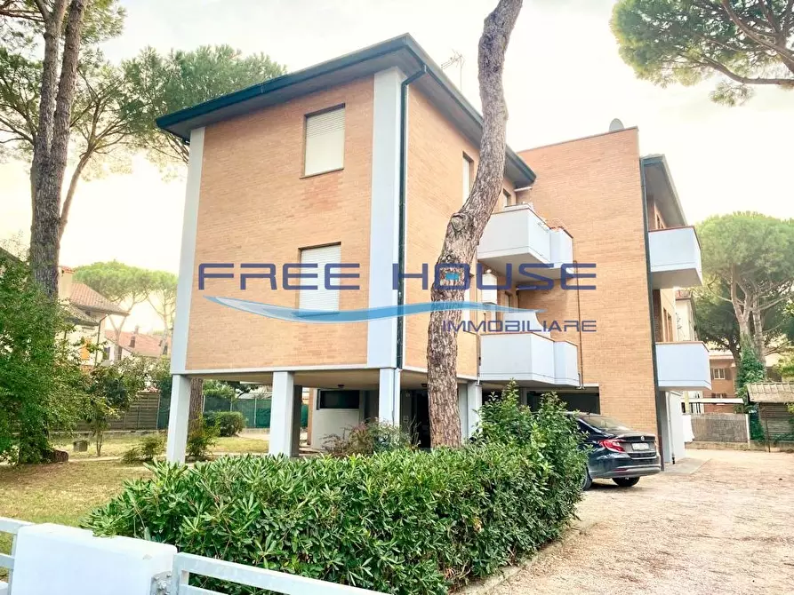 Immagine 1 di Appartamento in vendita  in Via Camillo Golgi a Cervia