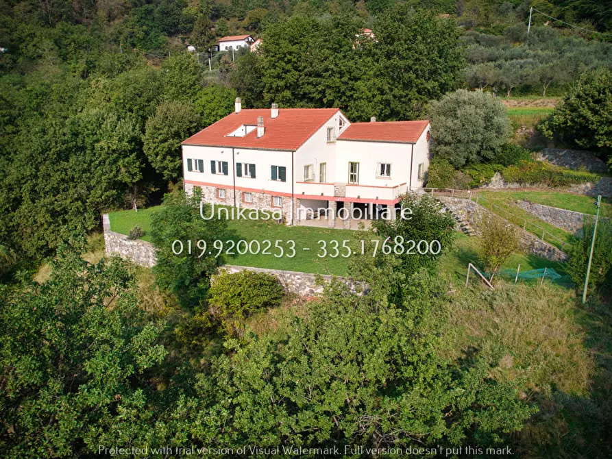 Immagine 1 di Villa in vendita  in località Termini a Quiliano