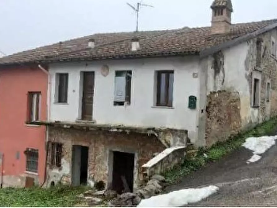 Immagine 1 di Appartamento in vendita  in Via Cesare Battisti a Cassano Spinola