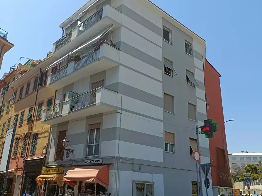 Immagine 1 di Appartamento in vendita  in Via Lanzerotto Malocello a Varazze