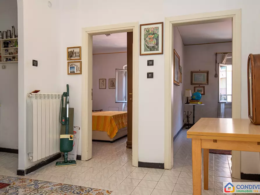 Immagine 1 di Appartamento in vendita  a Genova