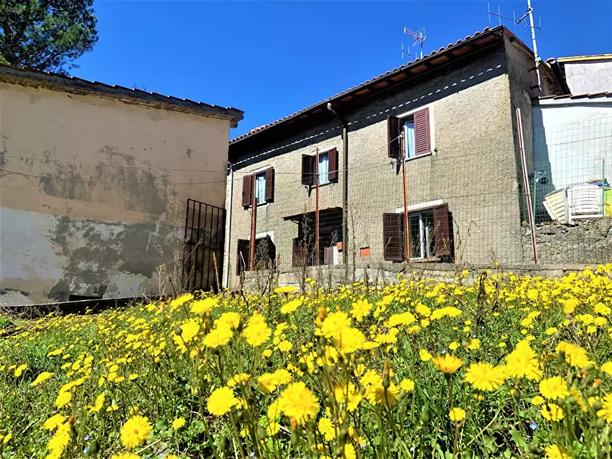 Immagine 1 di Appartamento in vendita  in Via Bolognese Nord a Vernio