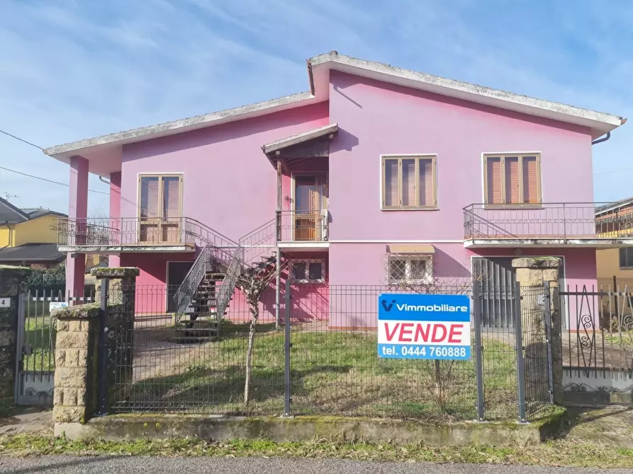 Immagine 1 di Villa in vendita  in via marcello a Noventa Vicentina