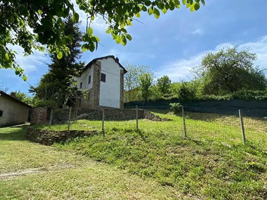 Immagine 1 di Casa indipendente in vendita  in regione Catanzo a Alice Bel Colle