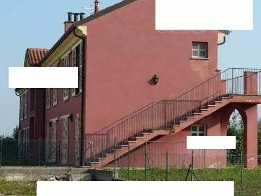 Immagine 1 di Appartamento in vendita  in Strada Gherzi a Canelli