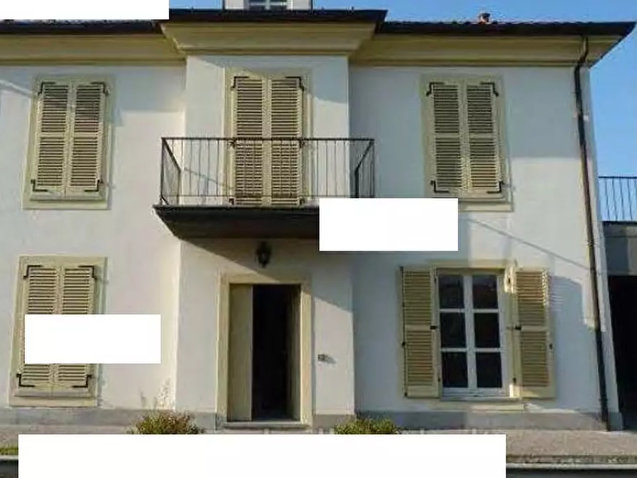 Immagine 1 di Villa in vendita  in Strada Gherzi a Canelli